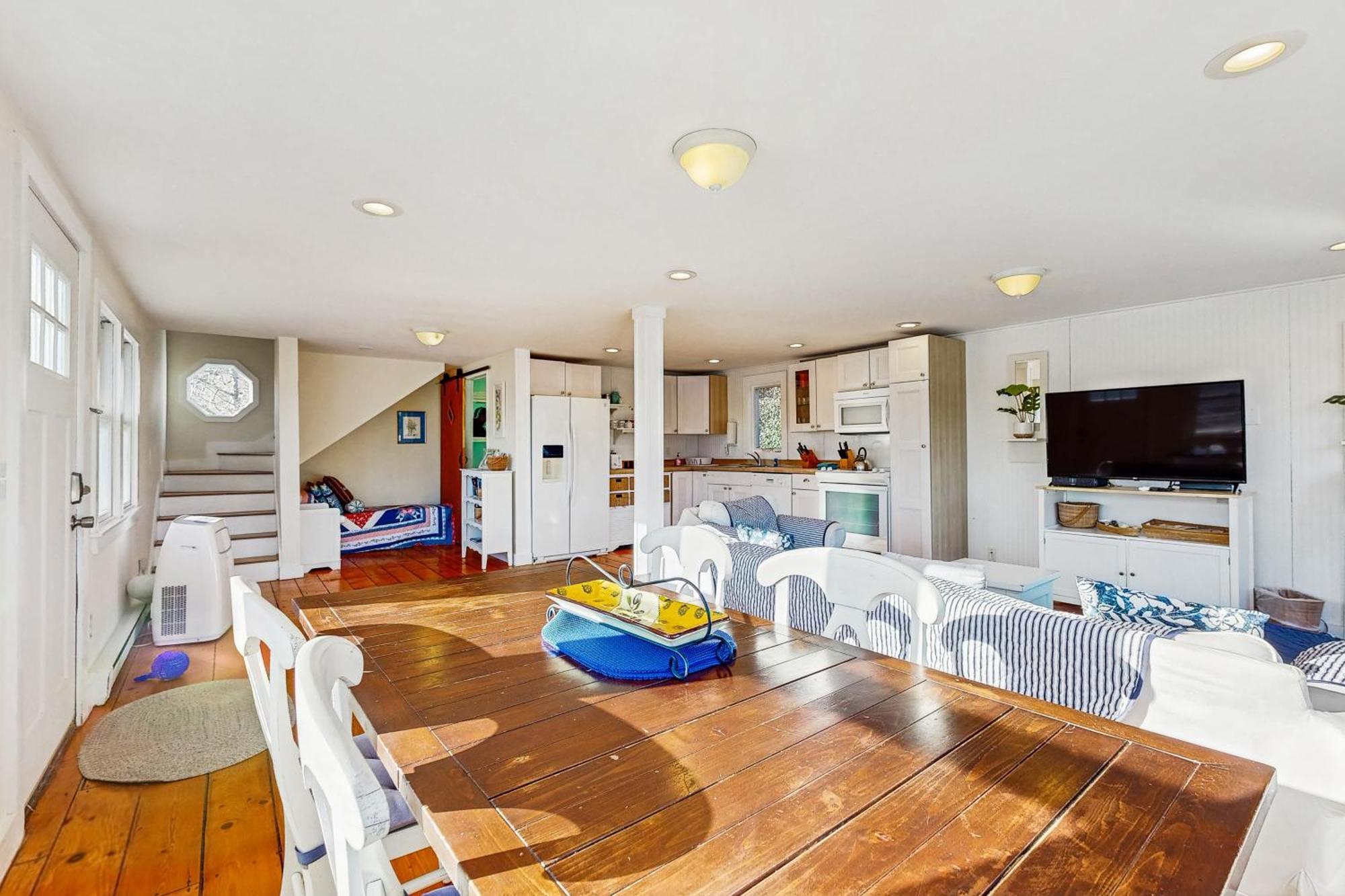 A Chatham Pearl On Oyster River Exterior photo